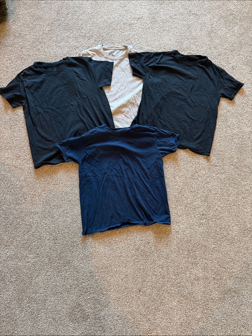 Hanes Boys Size Large  Basic Cotton T-Shirt - Black & Light Gray, Navy Blue